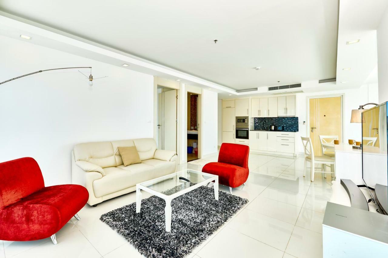 Cozy Beach Condo By Fantasea Beach Патая Екстериор снимка